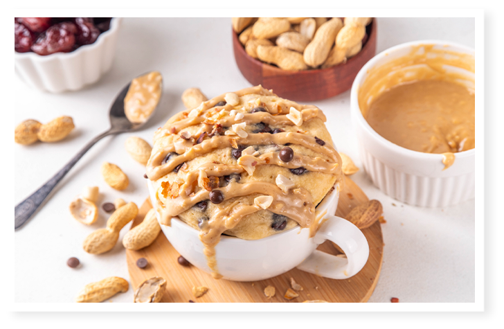 Mug cake au beurre de cacahuète